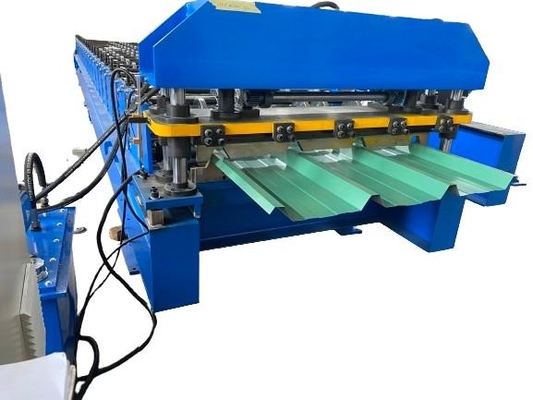 Machine de formage de rouleaux de tôle de toit en métal de haute qualité avec méthode de contrôle PLC
