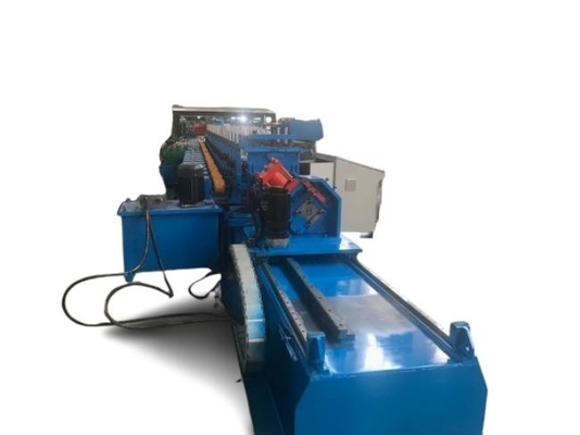 Machine de formage de rouleaux de canal de traction de précision avec diamètre de l'arbre à rouleaux de 70 mm et longueur de coupe personnalisable