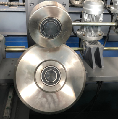 Pour les machines de formage à rouleaux de type &quot;C&quot;