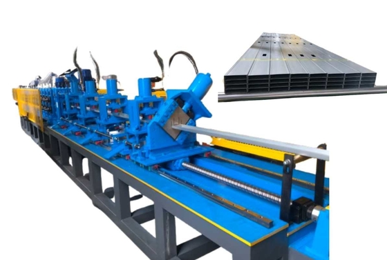 Machine de formage de rouleaux à quille légère et très précise pour la construction de murs à sec