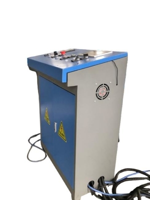 Machine de formage de rouleaux à quille légère et très précise pour la construction de murs à sec
