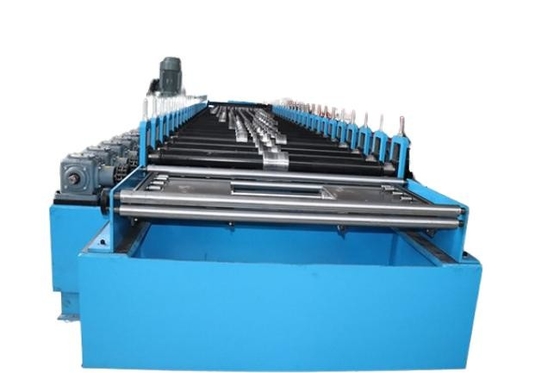 Machine de formage de rouleaux de toits trapézoïdaux à grande vitesse personnalisable