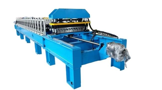 Machine de formage à rouleaux de tôles de toiture en métal ondulé à grande vitesse