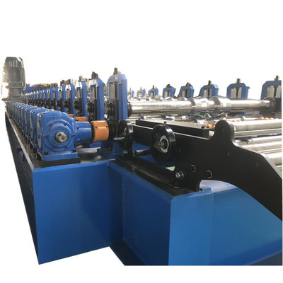 Machine de formage de rouleaux de tôle d'acier haute performance pour panneau PBU de toit et de mur
