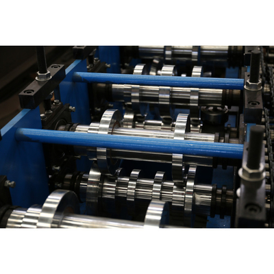 Machine de formage de rouleaux à froid