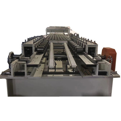 Machines de formage de rouleaux de palettes à rayonnages à fente pour centres de distribution