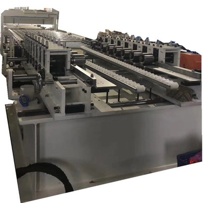 Machines de formage de rouleaux de palettes à rayonnages à fente pour centres de distribution