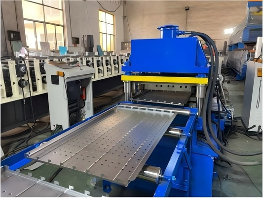 Machine de formage à rouleaux entièrement automatique pour la production de grande quantité avec ponçage hydraulique