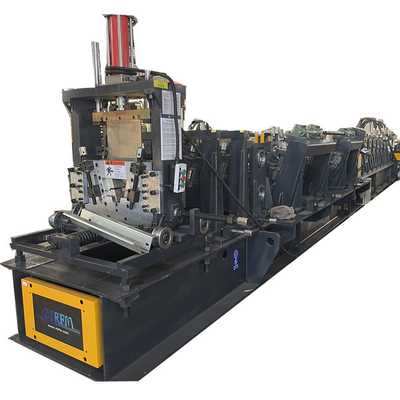 La machine de formage de rouleaux de chapeau pour les chapeaules fait le profil des chapeaules en lot entièrement automatiquement