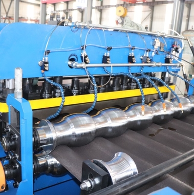 Machine de laminage de panneaux de toiture de tuiles vitrées