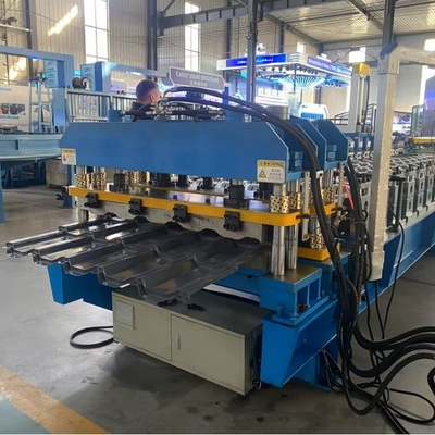 Machines pour les carreaux de toits métalliques pour les carreaux vitrés à étages