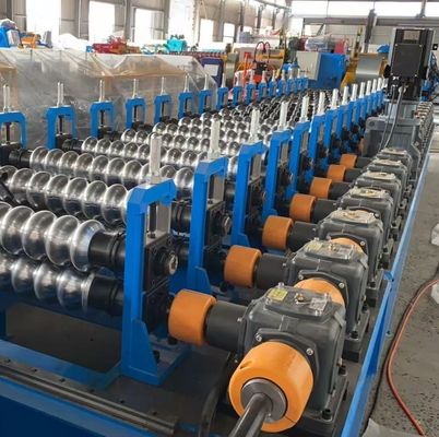 Machine de formage à rouleaux à profilés de lits de jardin élevés
