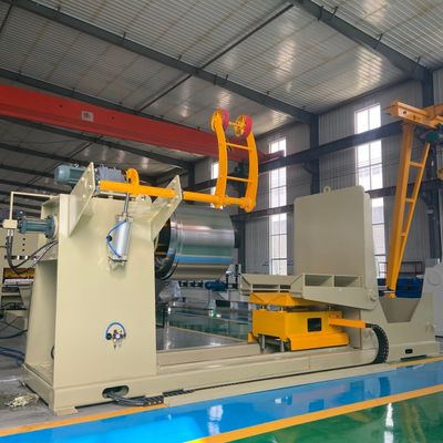 Machine de formage de profilés de panneaux de barrière acoustique