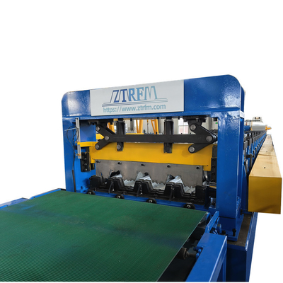 MACHINES DE FORMAGE DE ROULEAUX POUR PLANCHERS MÉTALLIQUES